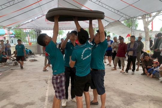 Sôi nổi hội thi pháo đất chào mừng 70 năm Ngày giải phóng Hải Phòng