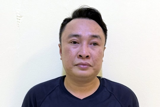 Tạm giữ đối tượng cản trở lực lượng công vụ tại Phúc Xá
