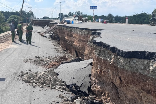 Chuyên gia nói về vụ sụp lún đường ở Tây Ninh
