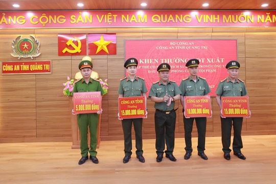 Khen thưởng nóng các đơn vị phá án đường dây vận chuyển vật liệu nổ