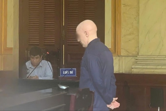 Ăn trộm tại quầy miễn thuế sân bay, du khách nước ngoài lĩnh án