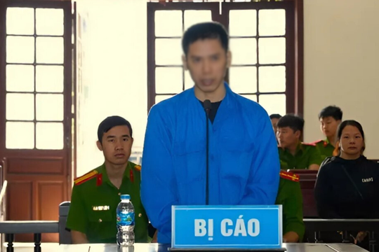 Mâu thuẫn cá nhân, dùng dao tấn công hàng xóm