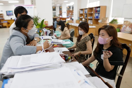 Khẩn trương triển khai thực hiện chính sách, chế độ đối với cán bộ khi sắp xếp bộ máy