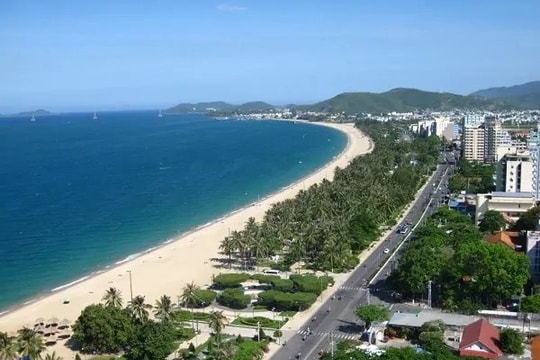 Nha Trang góp mặt trong 15 điểm đến du lịch nổi bật nhất mùa hè 2025