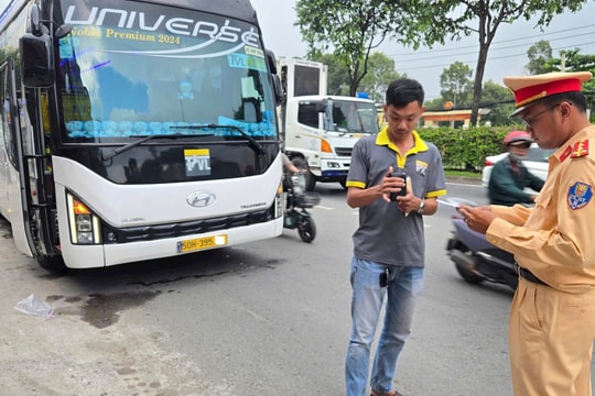 Xử phạt nhiều tài xế qua camera hành trình