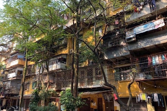 Nhà tập thể xuống cấp "đắt đỏ"