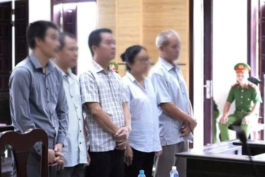 5 cựu cán bộ hầu tòa vì bỏ lọt tội phạm