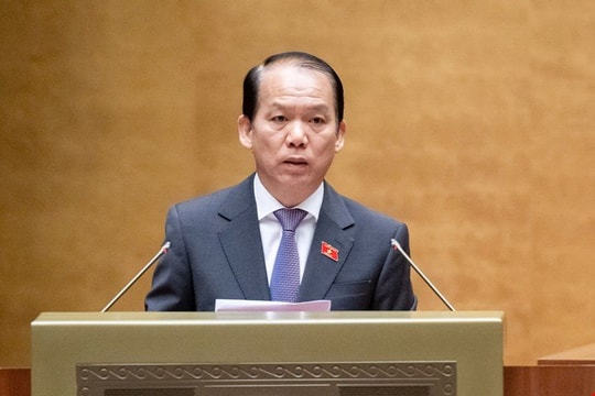 Trao quyền cho UBND xã ban hành quyết định