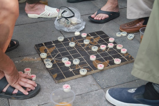 'Cờ vỉa hè' - Góc nhỏ bình yên nơi phố thị