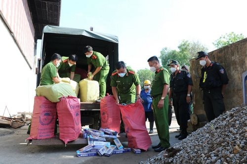 Tiêu hủy hơn 133.000 bao thuốc lá nhập lậu
