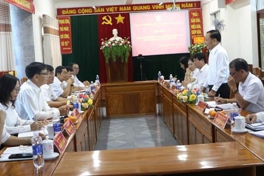 Lãnh đạo TAND 2 tỉnh Quảng Ngãi và Kon Tum họp bàn phương án sáp nhập