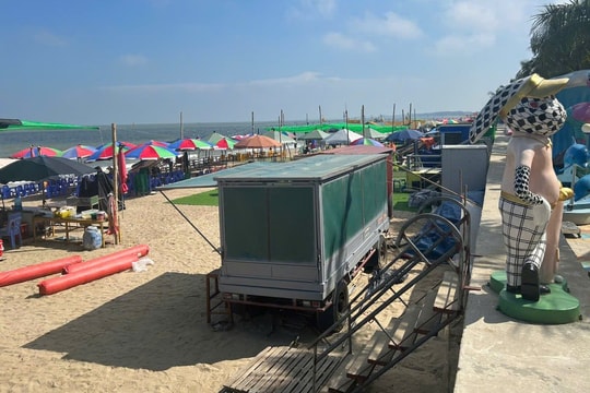 Đua nhau chiếm dụng bãi biển kinh doanh trái phép