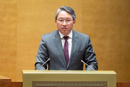 Xem xét nới lỏng chính sách về nhập tịch