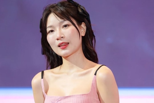 Thạch Trang – Gương mặt Gen Z truyền cảm hứng giữa trời Âu