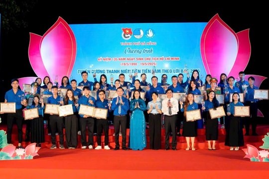 Học Bác từ những điều giản dị