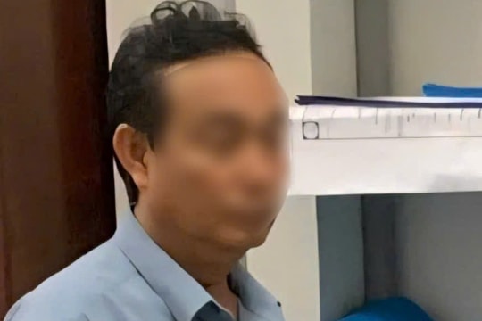 Cựu PGĐ Văn phòng đăng ký đất đai huyện Ngọc Hiển bị khởi tố