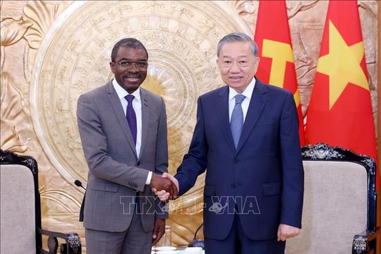 Tổng Bí thư Tô Lâm tiếp Giám đốc Trung tâm Di sản Thế giới của UNESCO