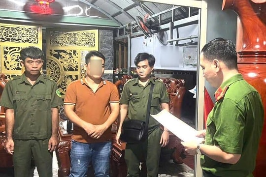 Bắt nhóm “cò” hối lộ cán bộ phường, bảo kê xây dựng trái phép