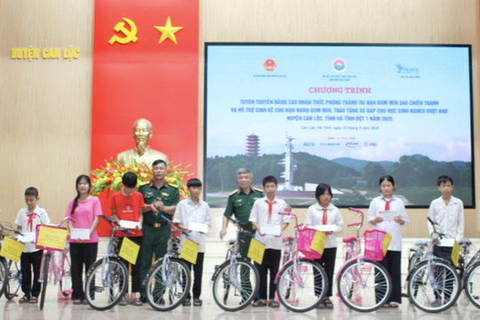 Trao yêu thương - Vượt gian khó cùng nạn nhân bom mìn