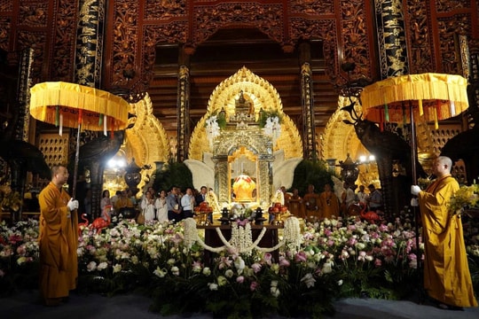 Kéo dài thời gian tôn trí xá lợi Đức Phật tại chùa Bái Đính