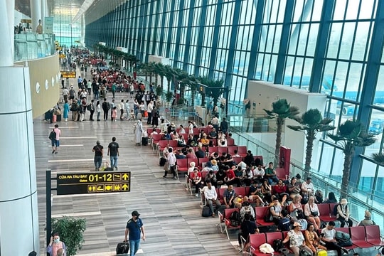 Nhà ga T3 Tân Sơn Nhất cán mốc 355.000 lượt khách sau 1 tháng hoạt động