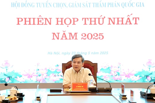 Chánh án Lê Minh Trí chủ trì phiên họp Hội đồng tuyển chọn, giám sát Thẩm phán quốc gia