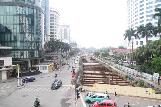 Bổ sung diện tích rào chắn phục vụ thi công trên đường Kim Mã