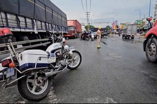 Người phụ nữ bị xe ben cuốn vào gầm tử vong