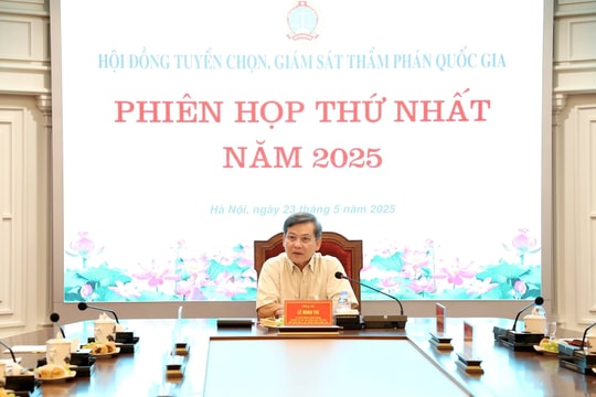 Chánh án Lê Minh Trí chủ trì phiên họp Hội đồng tuyển chọn, giám sát Thẩm phán quốc gia