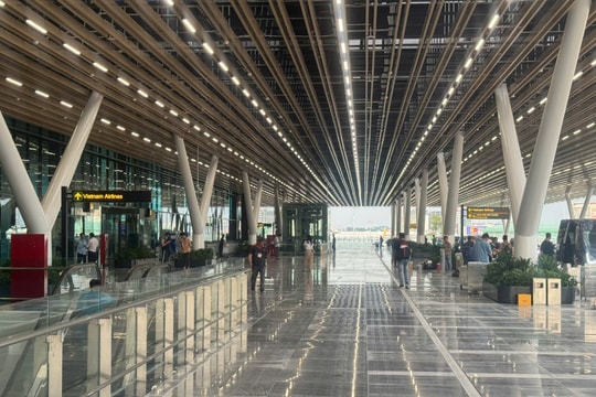 Thông tin mới về sự cố nước chảy ở Nhà ga T3 Tân Sơn Nhất