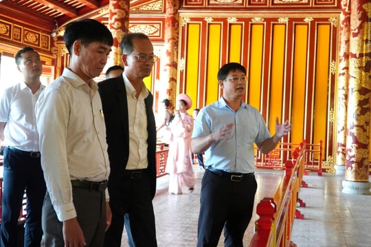 UBND TP. Huế kiểm tra công tác bảo vệ sau việc Ngai vua Triều Nguyễn bị phá hoại