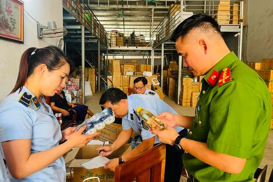 Chủ tịch tỉnh Vĩnh Phúc làm tổ trưởng tổ công tác chống buôn lậu, hàng giả