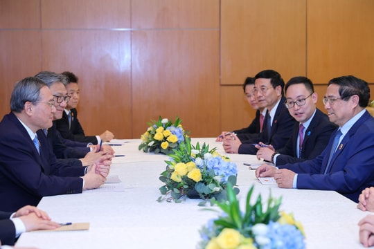 Thủ tướng Phạm Minh Chính hội đàm với Thủ tướng Trung Quốc Lý Cường