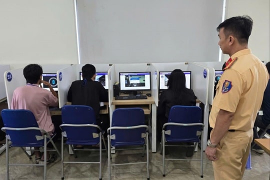 Từ 1/6, áp dụng bộ đề lý thuyết mới trong kỳ thi sát hạch cấp Giấy phép lái xe