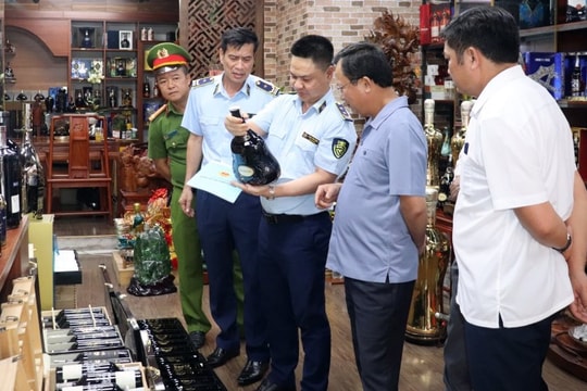 Cao điểm chống buôn lậu, hàng giả tại TP Móng Cái