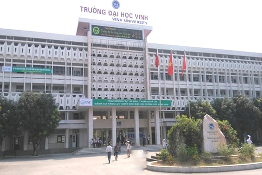 Bị tố gạ gẫm nữ sinh, cán bộ Trường Đại học Vinh bị tạm đình chỉ