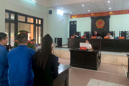 Bộ ba cùng quê mua bán ma tuý lĩnh 22 năm tù