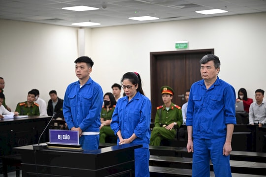 Cựu Phó Vụ trưởng khai được nữ đại gia đưa sổ hồng “biếu anh cái nhà Sài Gòn”