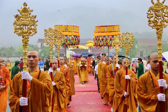 999.689 người chiêm bái Xá lợi Phật tại Yên Tử