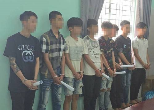 Rượt đuổi, chém người chỉ vì tiếng nẹt pô xe