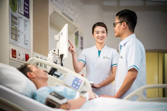 Đầu tư chuyển đổi ngành chăm sóc sức khỏe tại Việt Nam