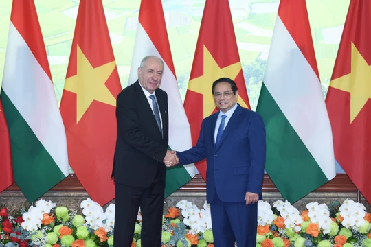 [Ảnh] Thủ tướng Phạm Minh Chính hội kiến với Tổng thống Hungary Sulyok Tamas