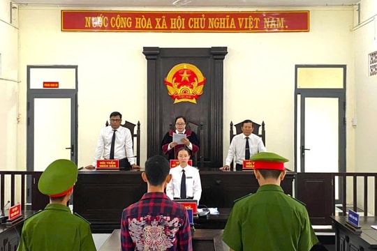 Đâm người vì mâu thuẫn trong làm ăn