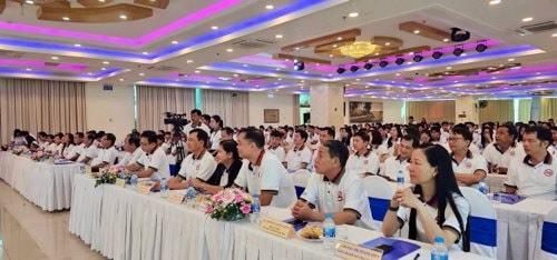 Mít tinh hưởng ứng Tuần lễ quốc gia không thuốc lá