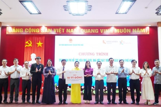 TP Huế tiếp nhận kinh phí hỗ trợ xóa nhà tạm trị giá 10 tỷ đồng