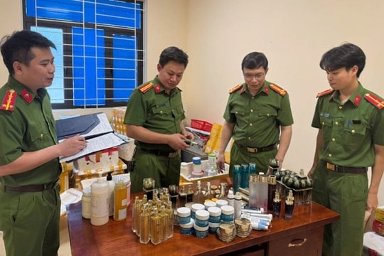 Tăng cường kiểm soát mỹ phẩm tự chế, nhà làm trên mạng