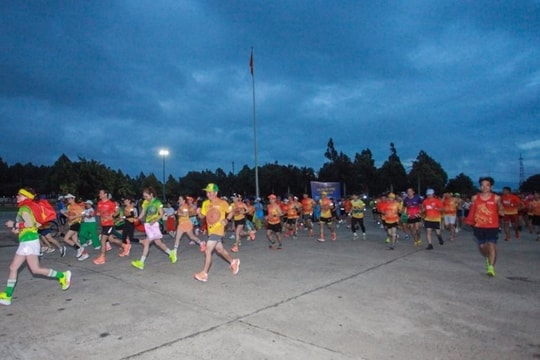 Giải chạy “Bước chân yêu thương – Gắn kết một nhà” và thông điệp đoàn kết, sẻ chia