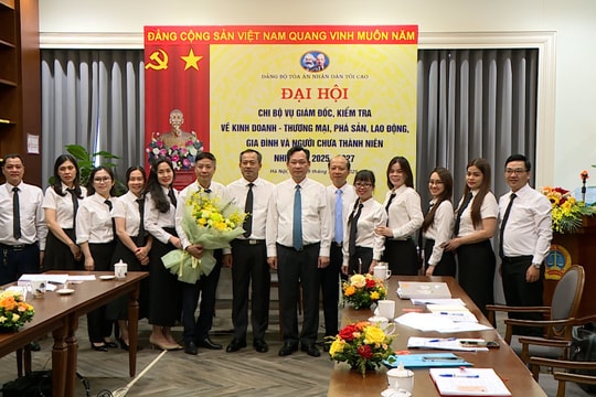 Vụ III tăng cường giáo dục chính trị, đạo đức công vụ