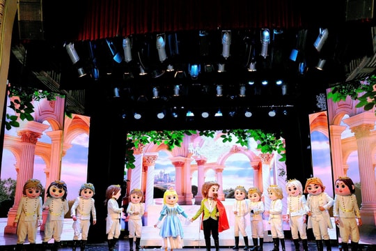 Vở múa rối “Bầy chim Thiên Nga” - Hành trình kỳ diệu của lòng dũng cảm và tình yêu thương