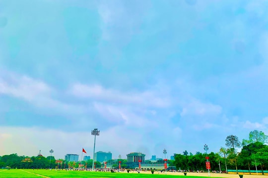 Từ ngày 2/6, tạm ngừng tổ chức Lễ viếng Bác Hồ để tu bổ Công trình Lăng